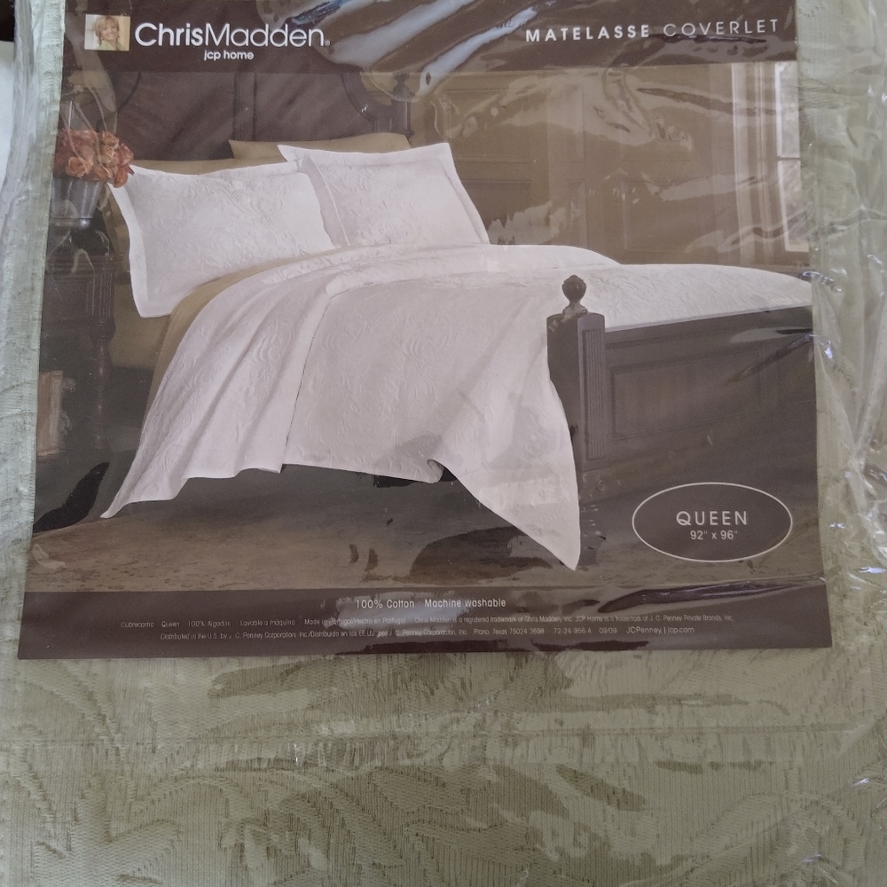 Queen size Coverlet bedspread